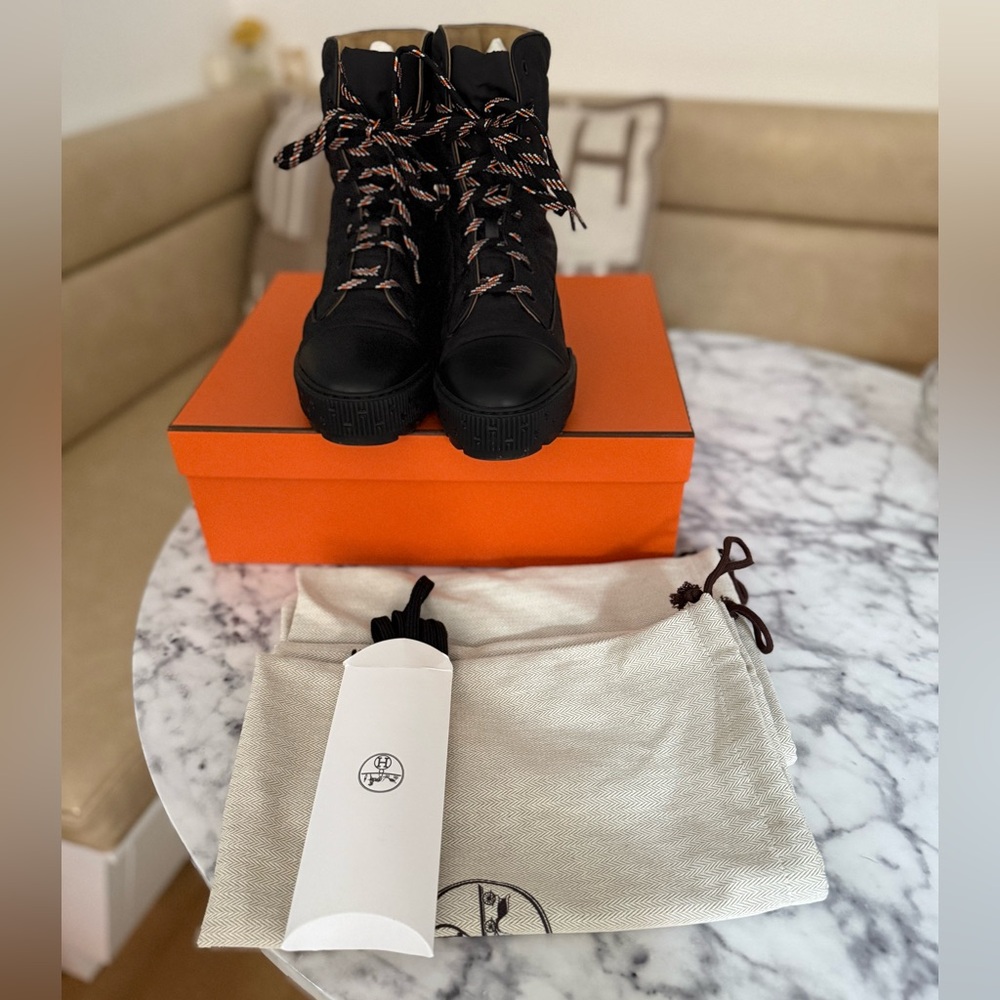 HERMES FRESH ANKLE BOOTS sz 38 - Picture 3 of 14